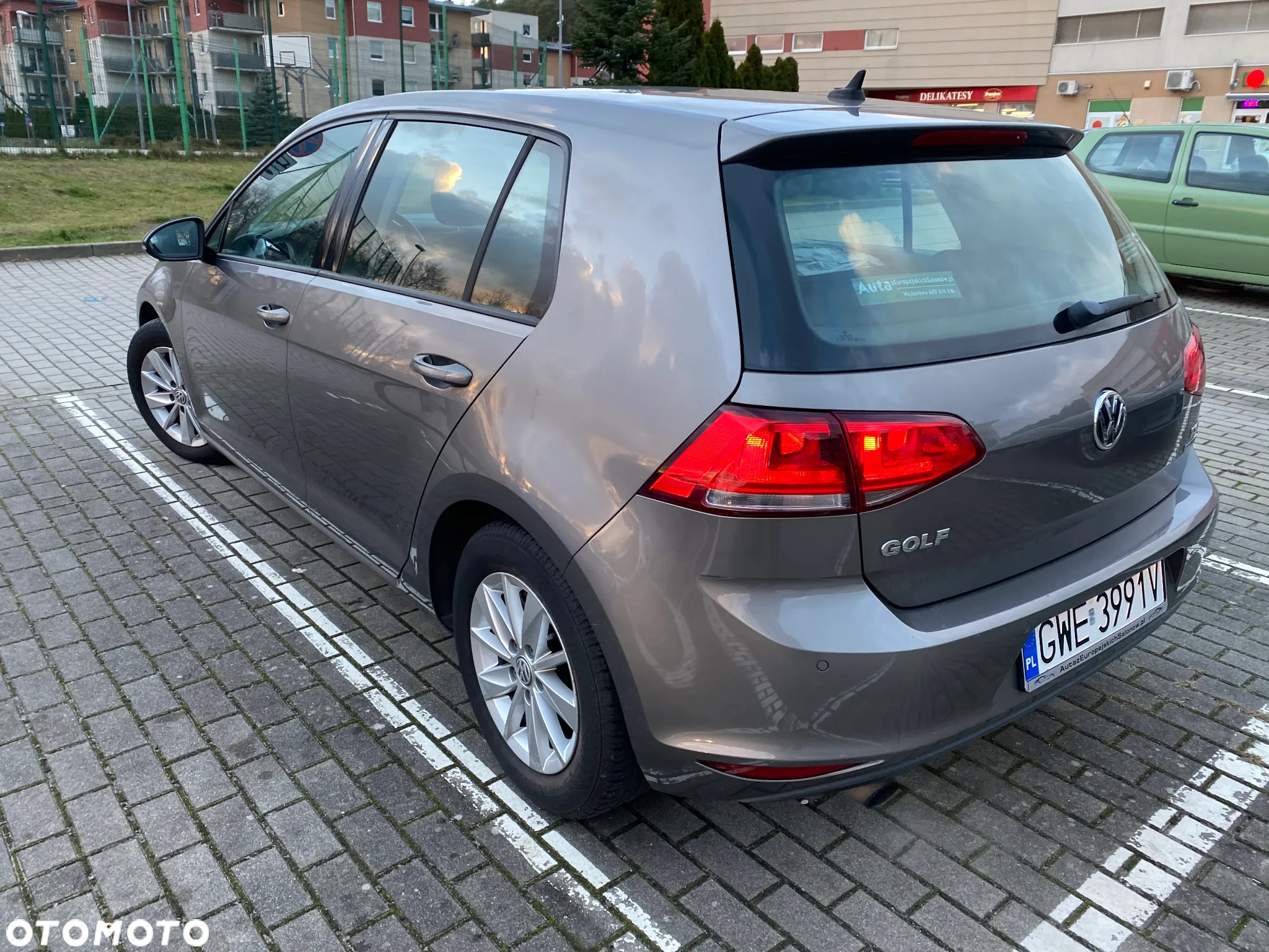 Volkswagen Golf VI 1.2 TSI BlueMot Comfortline - 13