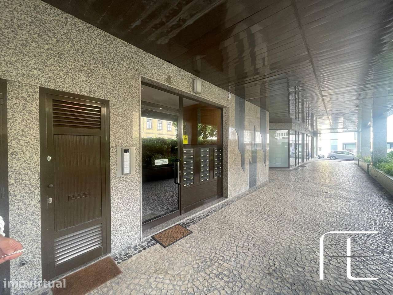 Apartamento T2 Arrendamento em Cedofeita, Santo Ildefonso, Sé, Miragai - Grande imagem: 2/35