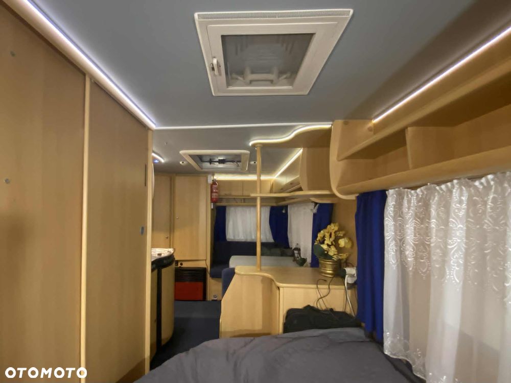 Dethleffs Camper - 17