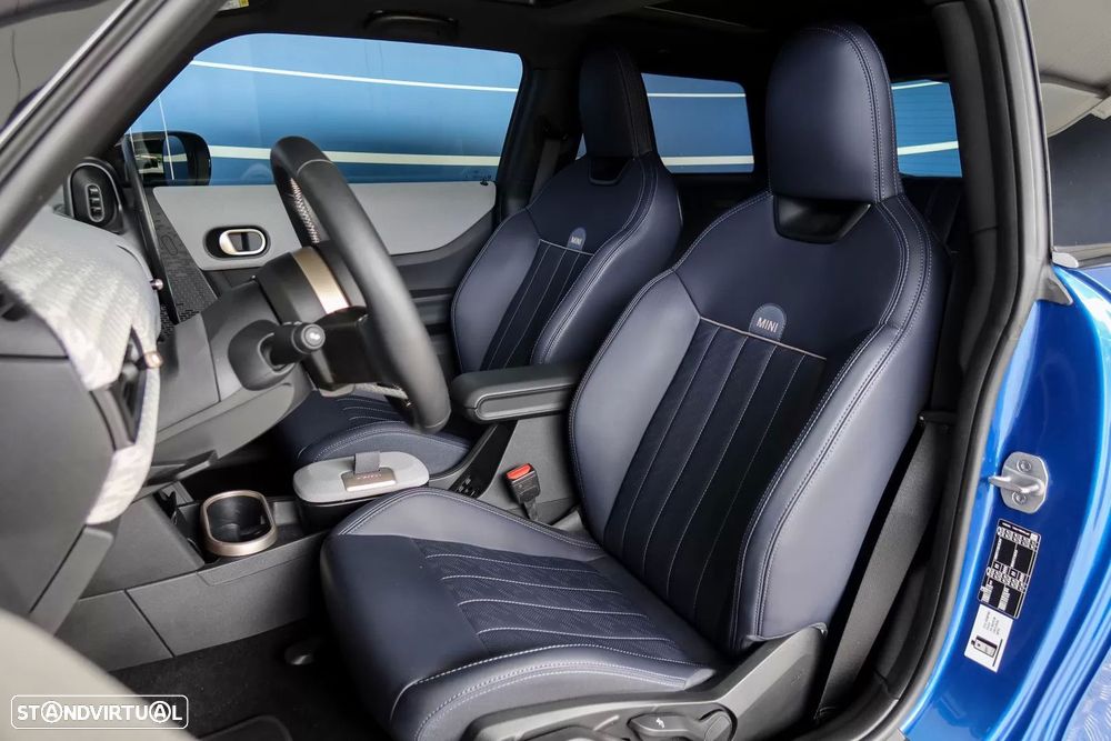 MINI 3 Portas Cooper C Favoured M - 9