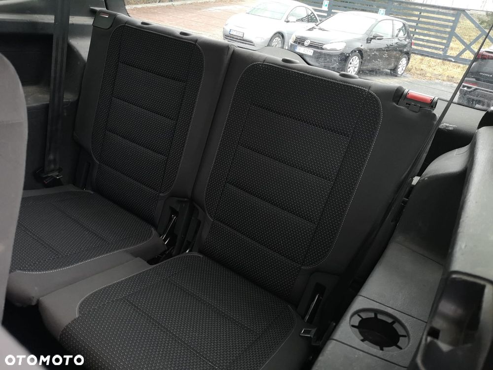 Volkswagen Touran 1.6 TDI DPF Trendline - 20