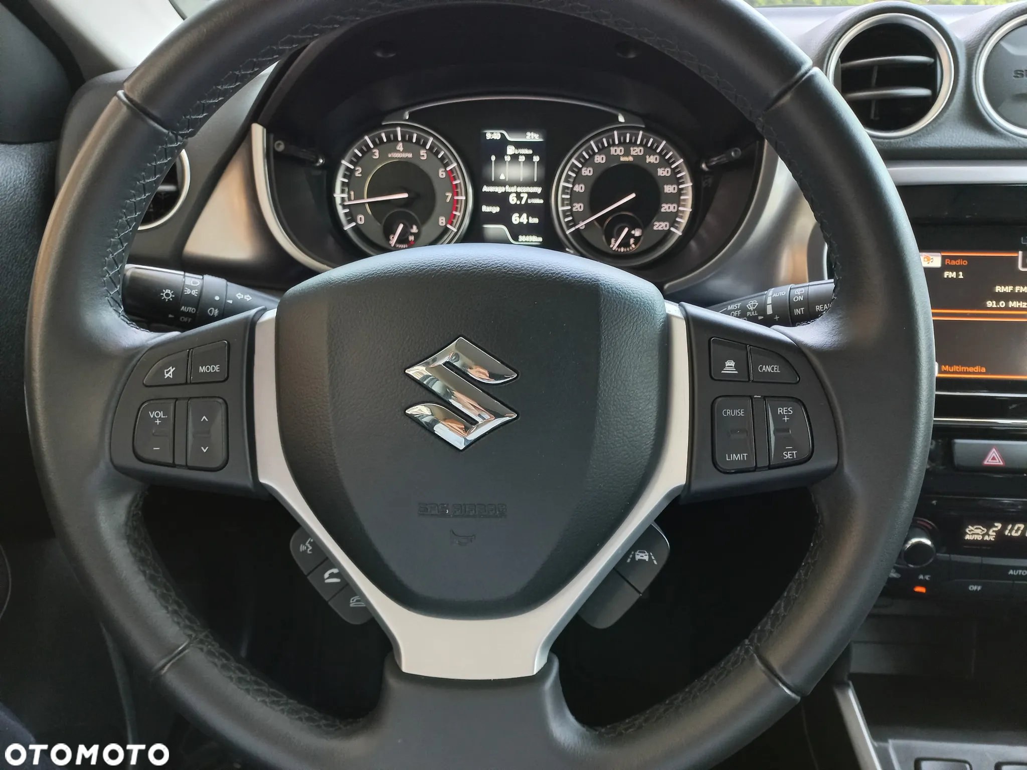 Suzuki Vitara 1.4 Boosterjet SHVS Premium 2WD - 26