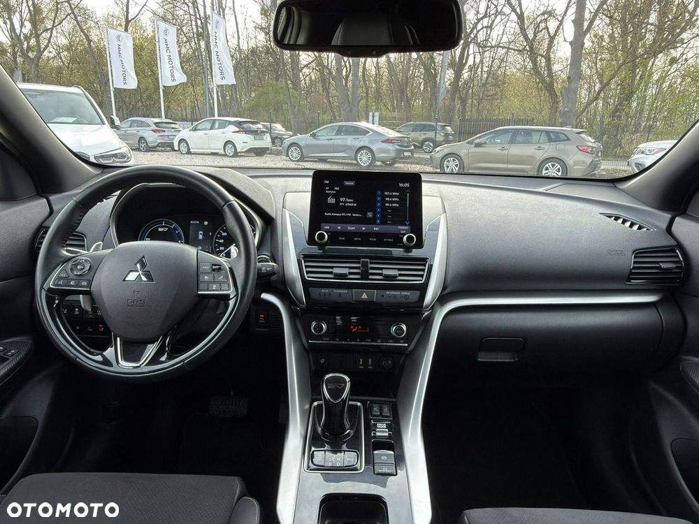 Mitsubishi Eclipse Cross - 24