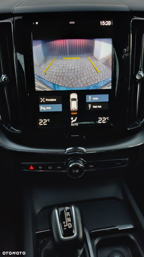 Volvo XC 60 D5 AWD Momentum - 22