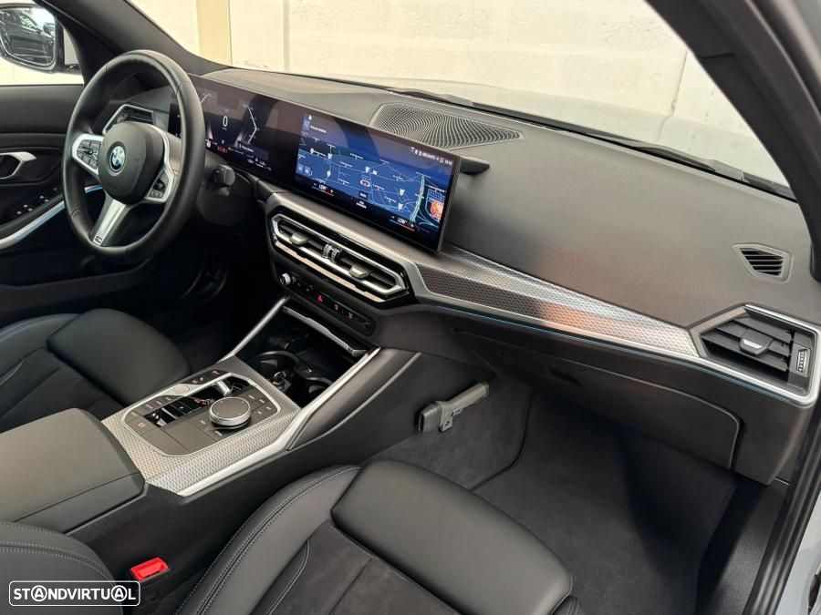 BMW 330 e Pack Desportivo M Auto - 30
