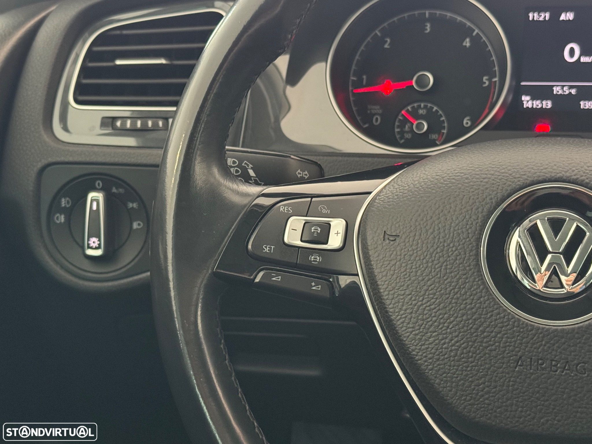 VW Golf 1.6 TDI Confortline - 15