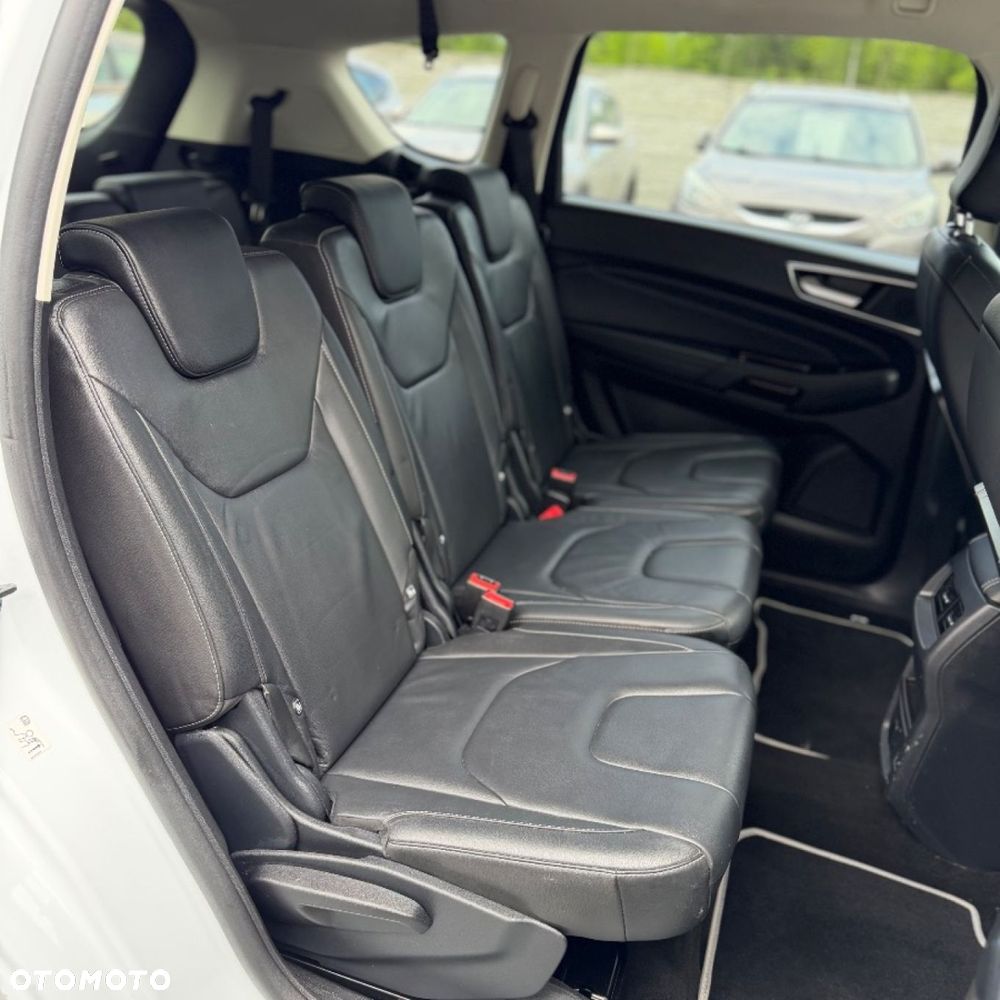 Ford S-Max - 32