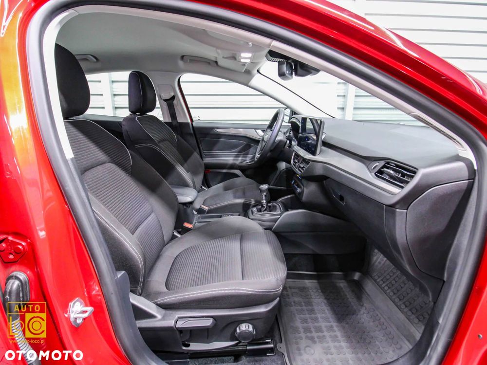 Ford Focus 1.0 EcoBoost Titanium - 10