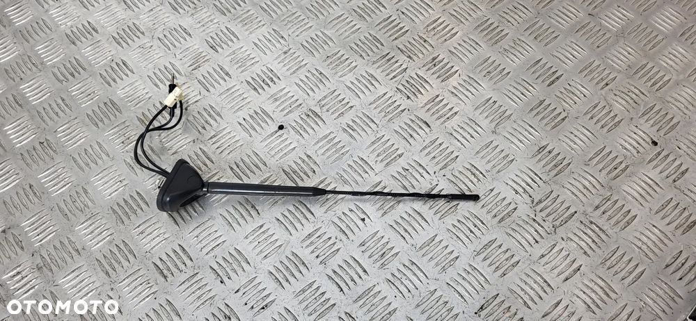 Mitsubishi L200 V Fullback Antena Radiowa - 3