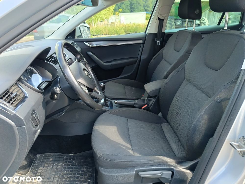 Skoda Octavia 2.0 TDI Style - 8