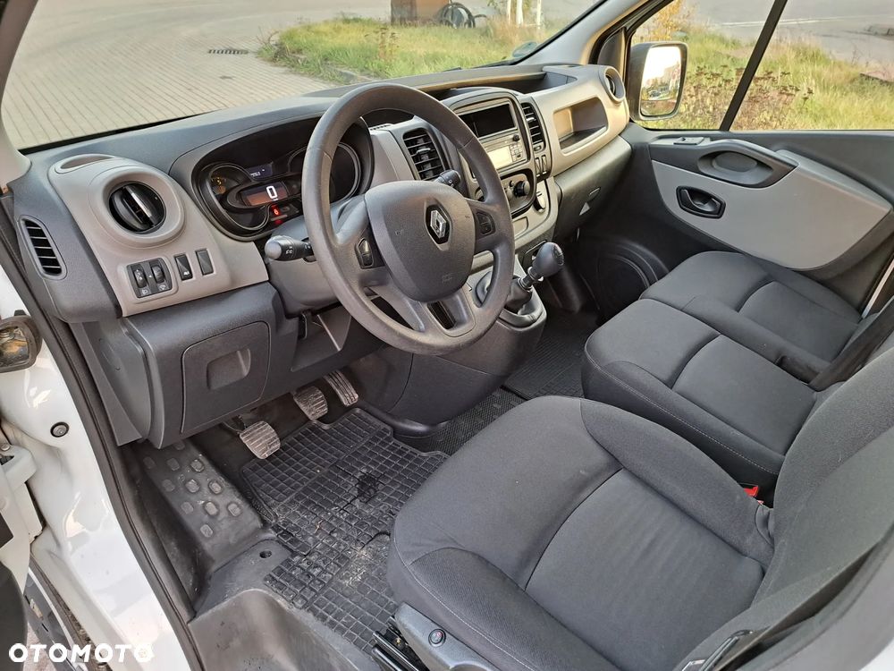 Renault Trafic - 13