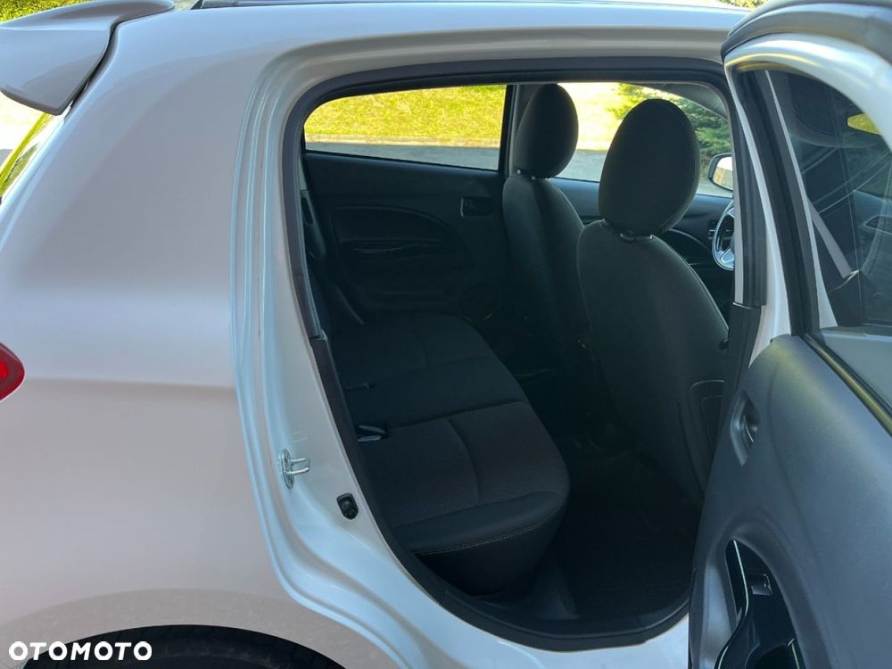 Mitsubishi Space Star 1.2 AS&G Instyle CVT - 19