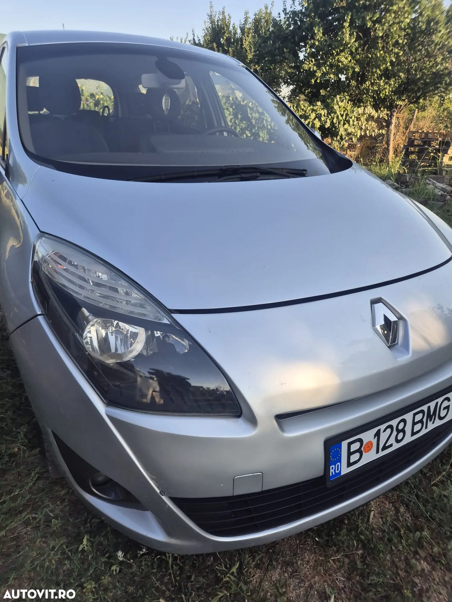 Renault Grand Scenic - 14