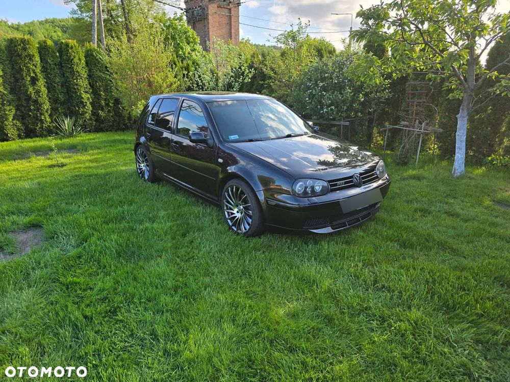 Volkswagen Golf - 12