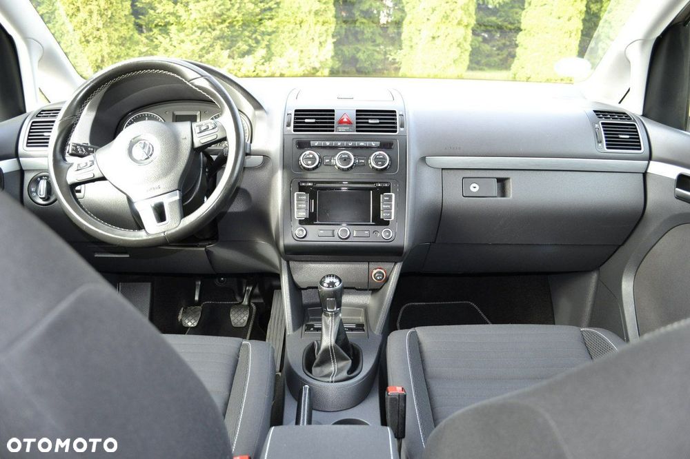 Volkswagen Touran 2.0 TDI DPF Life - 24