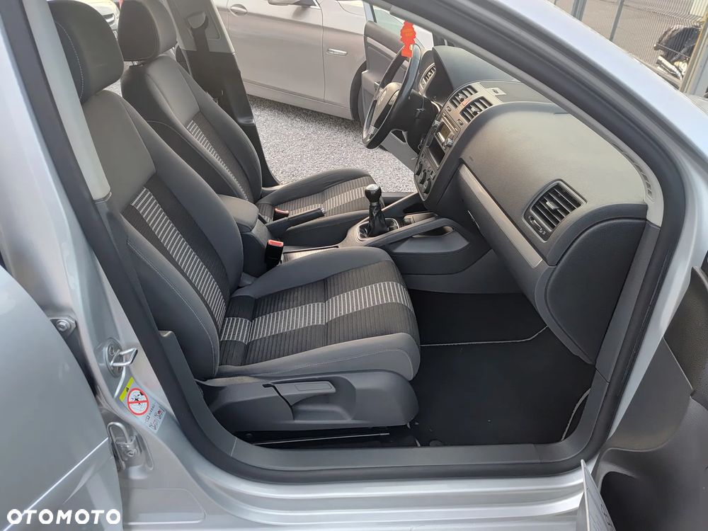 Volkswagen Golf 1.6 United - 26