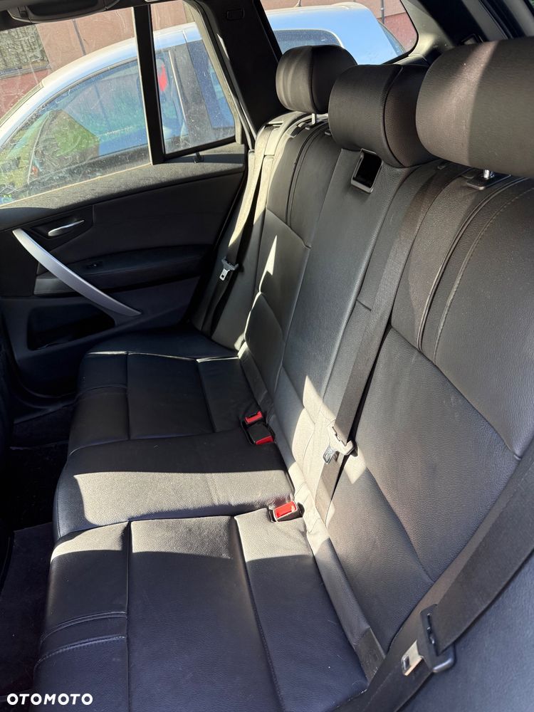 BMW X3 3.0sd - 25