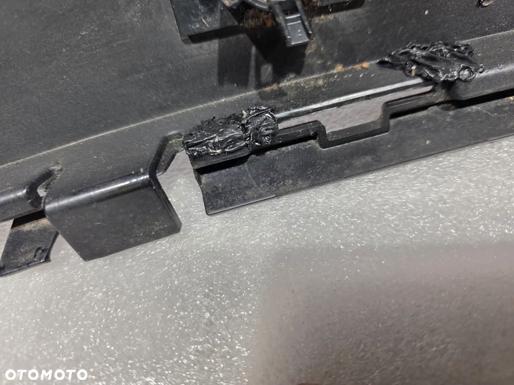 PORSCHE CAYENNE LIFT 14-18 ZDERZAK PRZEDNI PRZÓD NA SPRYSKI + 4xPDC , NR 7P5807221D , NR AUKCJI NZ1738 - 28