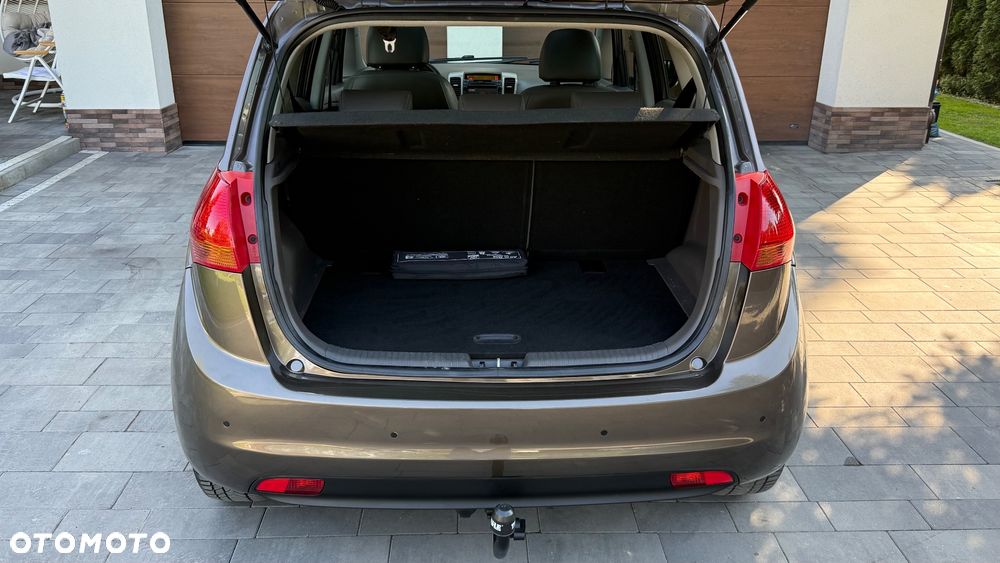 Kia Venga 1.6 CVVT Platinum Edition - 32