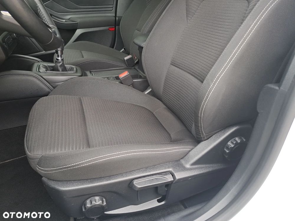 Ford Focus 1.0 EcoBoost mHEV Titanium X - 17