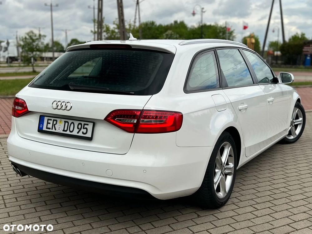 Audi A4 Avant 2.0 TDI DPF multitronic Attraction - 5