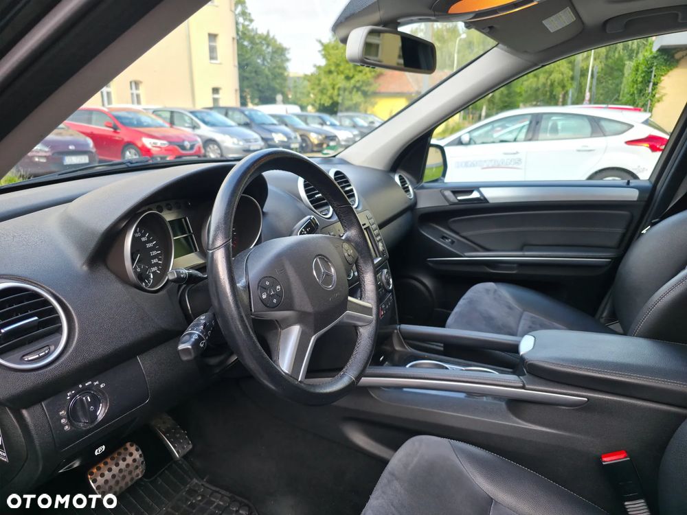 Mercedes-Benz ML 320 CDI 4-Matic - 12