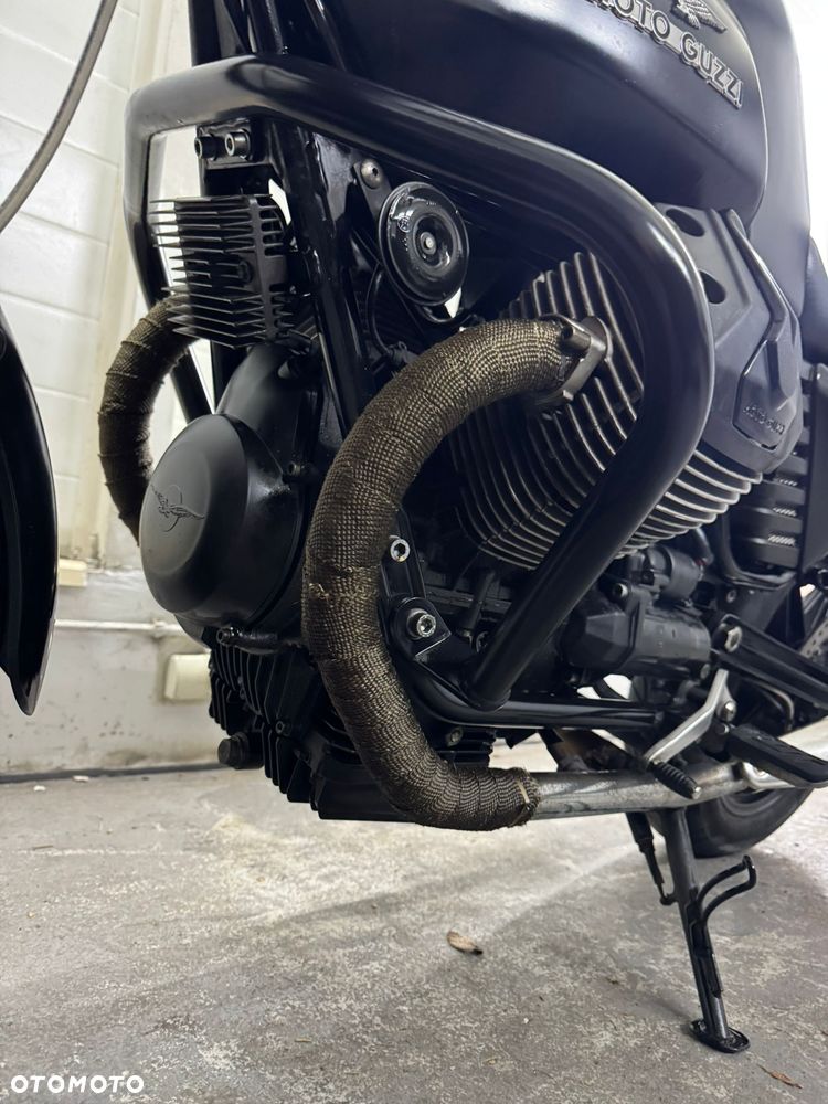 Moto Guzzi V7 - 12