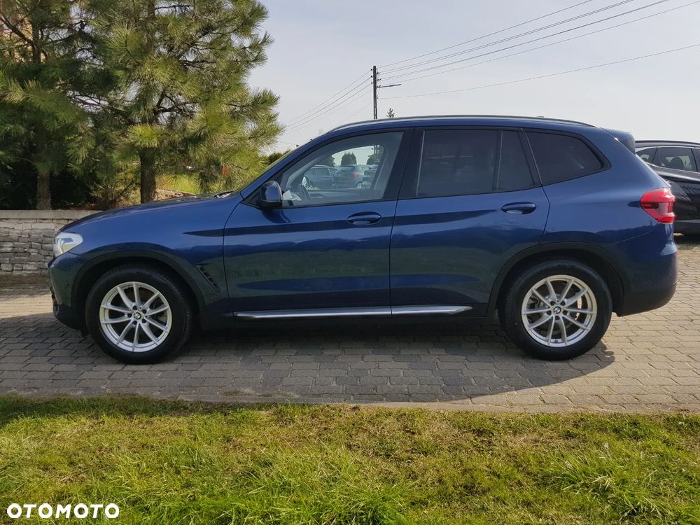 BMW X3 sDrive18d Business Edition - 4