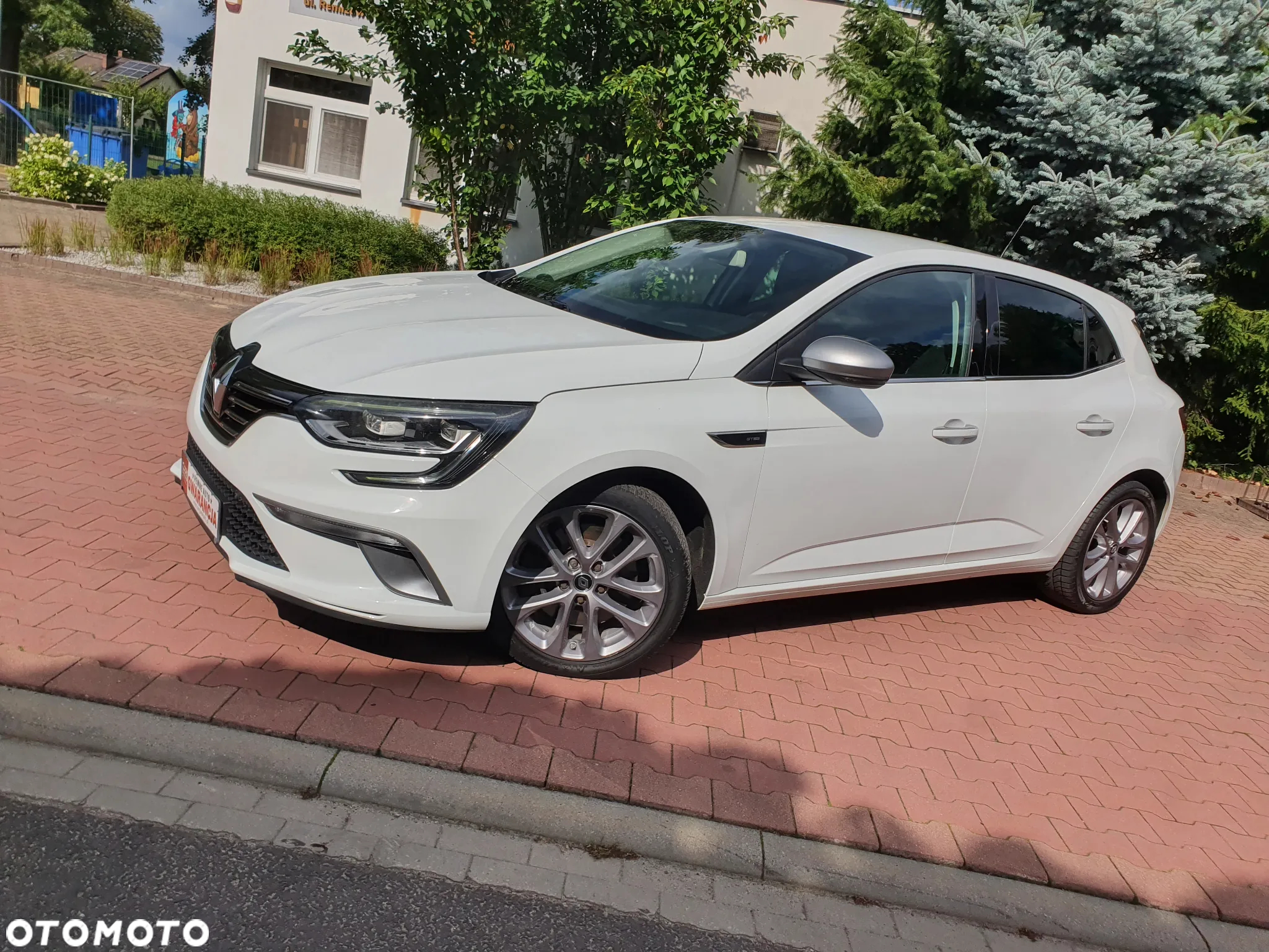 Renault Megane ENERGY TCe 165 EDC GT LINE - 28