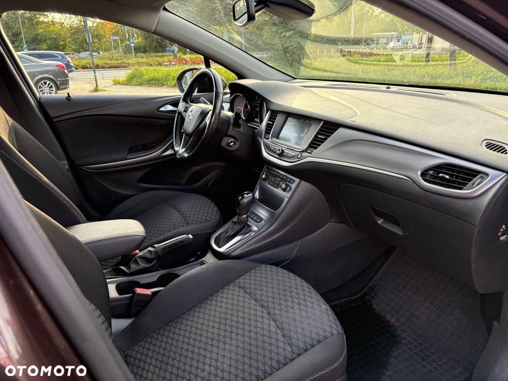 Opel Astra 1.4 T Enjoy S&S - 25