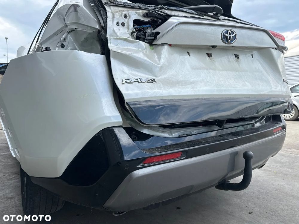 Toyota RAV4 Hybrid Selection 4x2 - 14
