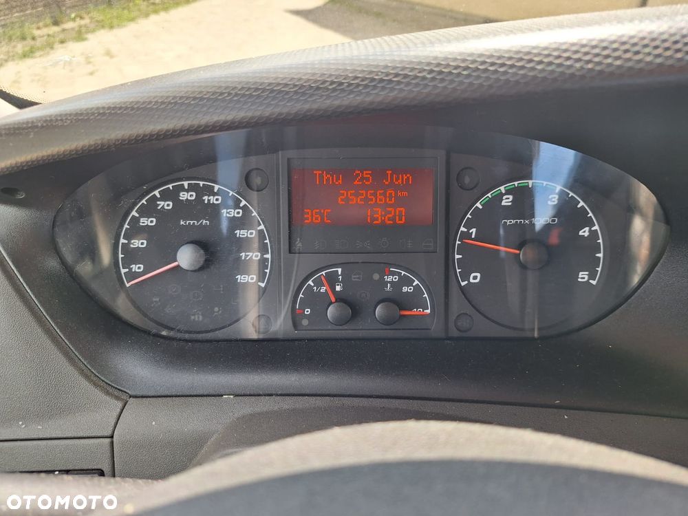 Iveco 70C17 - 6