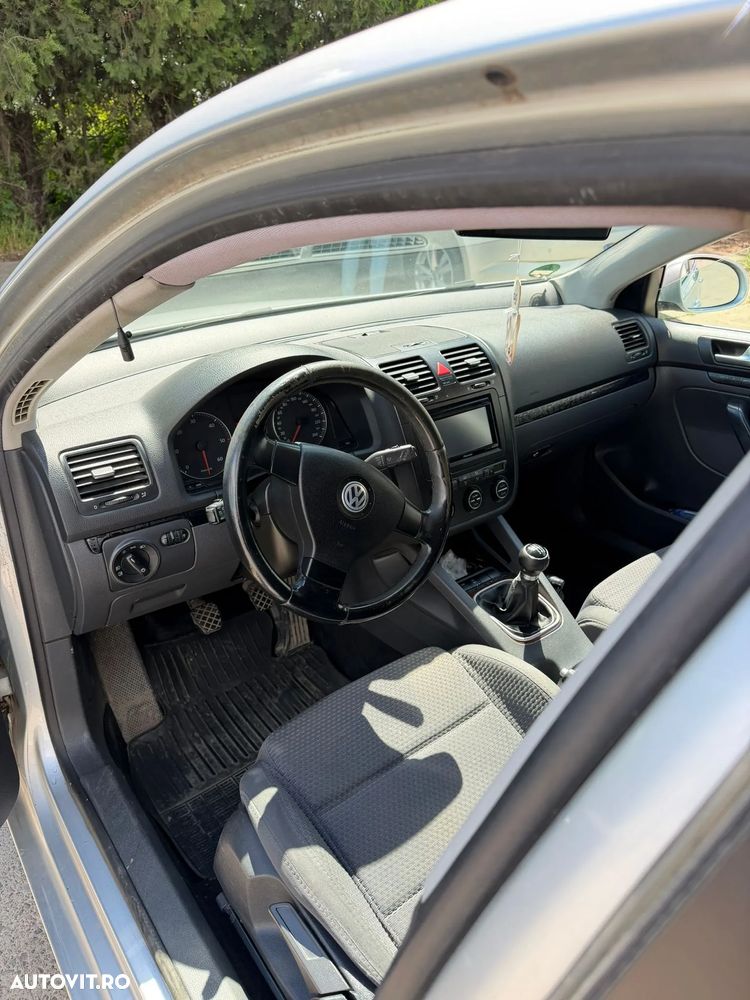 Volkswagen Jetta 2.0 TDI Comfortline - 3