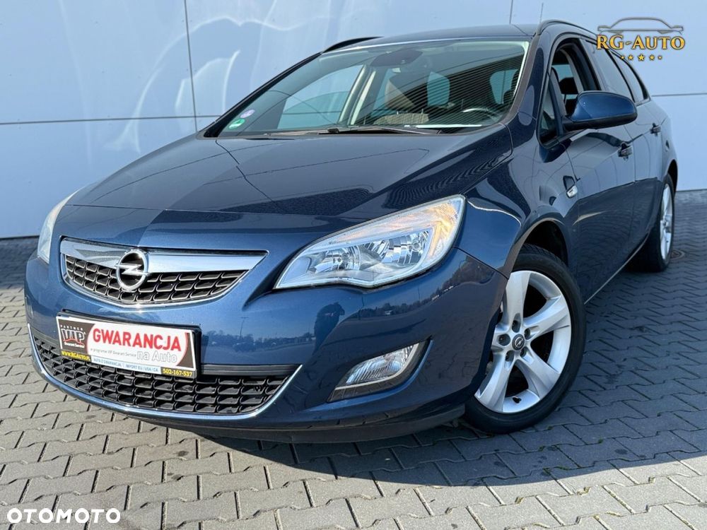 Opel Astra 2011 photo 2