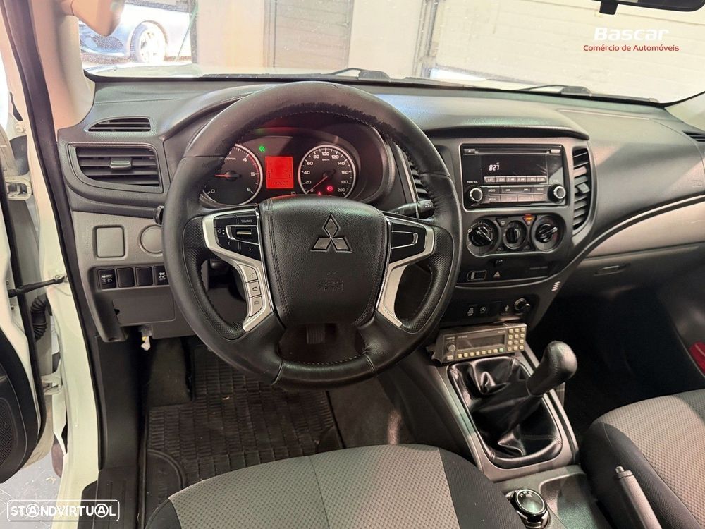 Mitsubishi L200 2.4 DI-D CD Invite CC 4WD - 14
