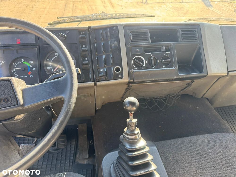 Volvo FL6 15 manual - 4
