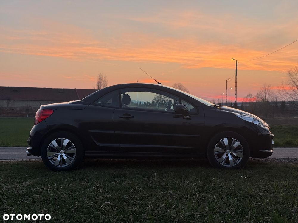 Peugeot 207 - 7