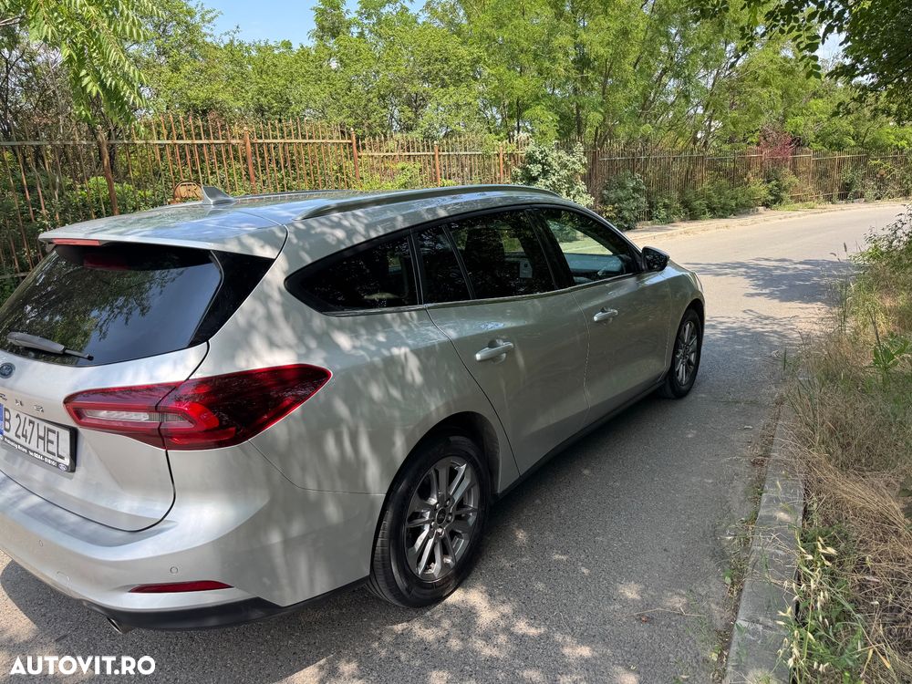 Ford Focus - 8