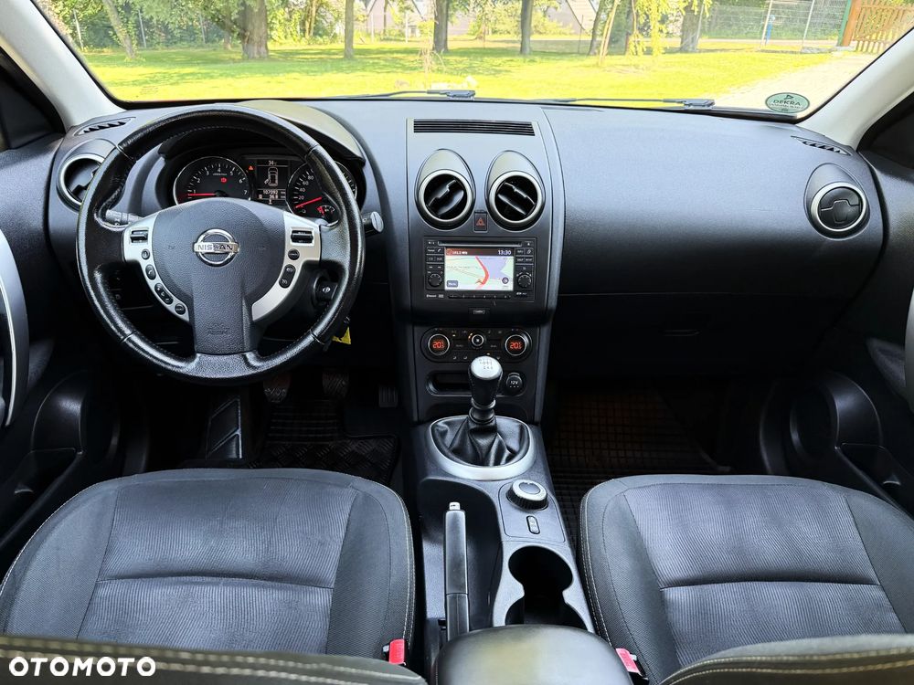 Nissan Qashqai 2.0 4 x 4 360 - 14