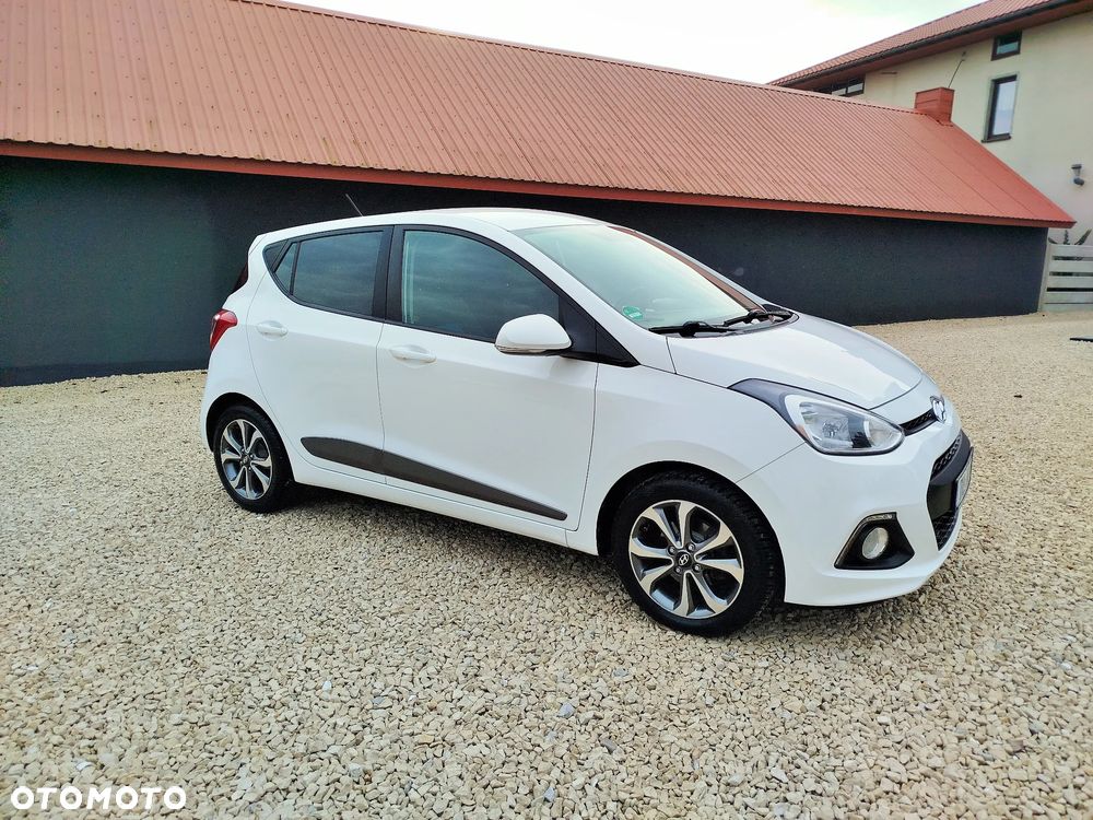 Hyundai i10 1.0 Fifa World Cup Edition - 5