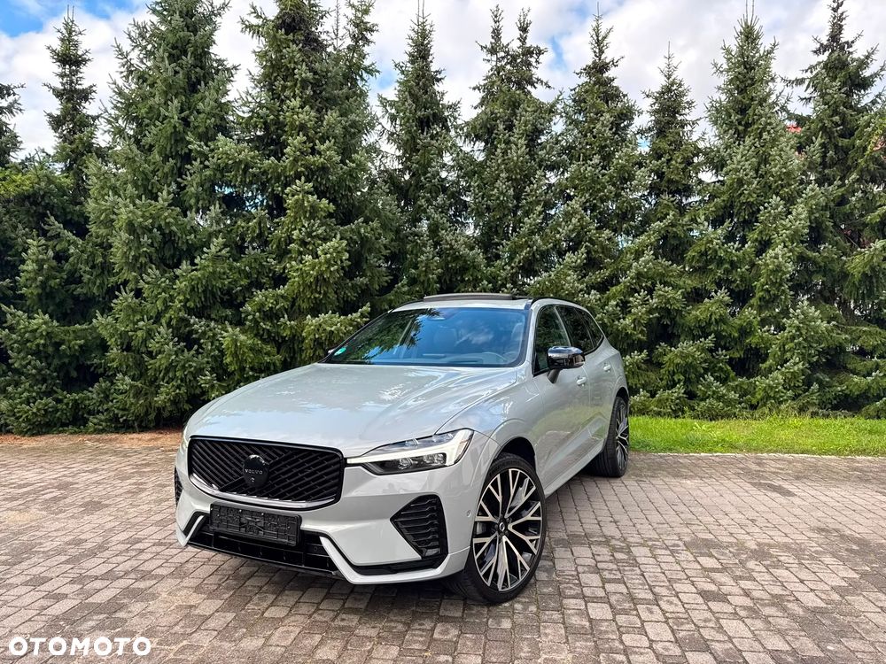 Volvo XC 60 B5 B AWD Ultra Dark - 3