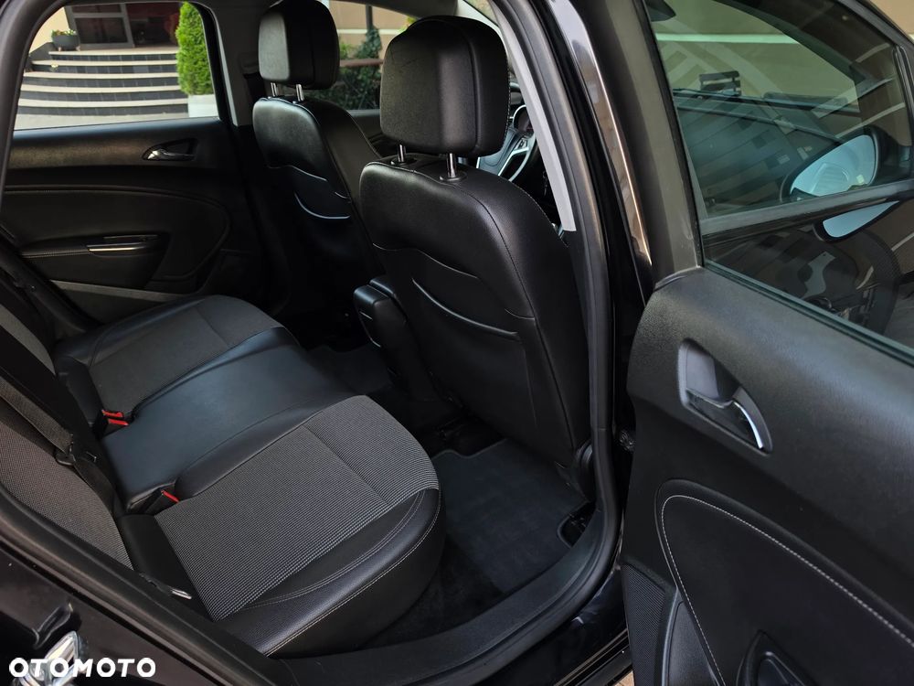 Opel Astra 1.4 T Cosmo - 39
