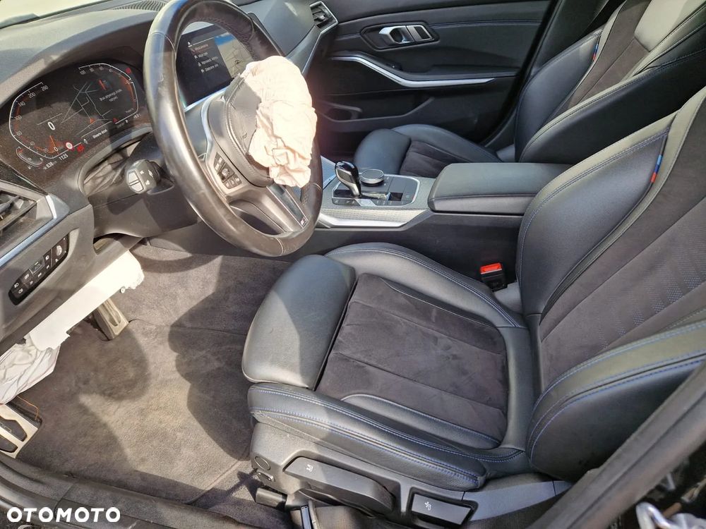BMW Seria 3 318i M Sport sport - 17