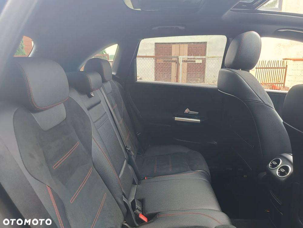 Mercedes-Benz Klasa B 180 7G-DCT Edition 2021 - 24