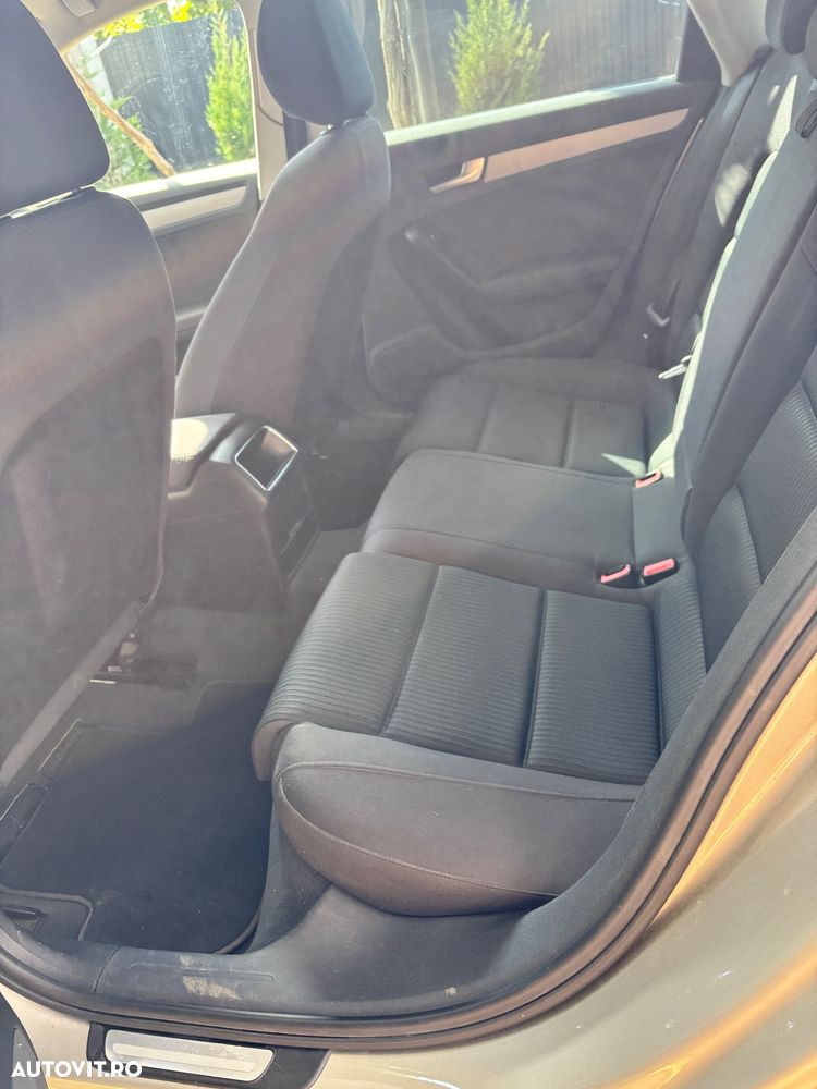 Audi A4 Limuzina 2.0 TDI - 6