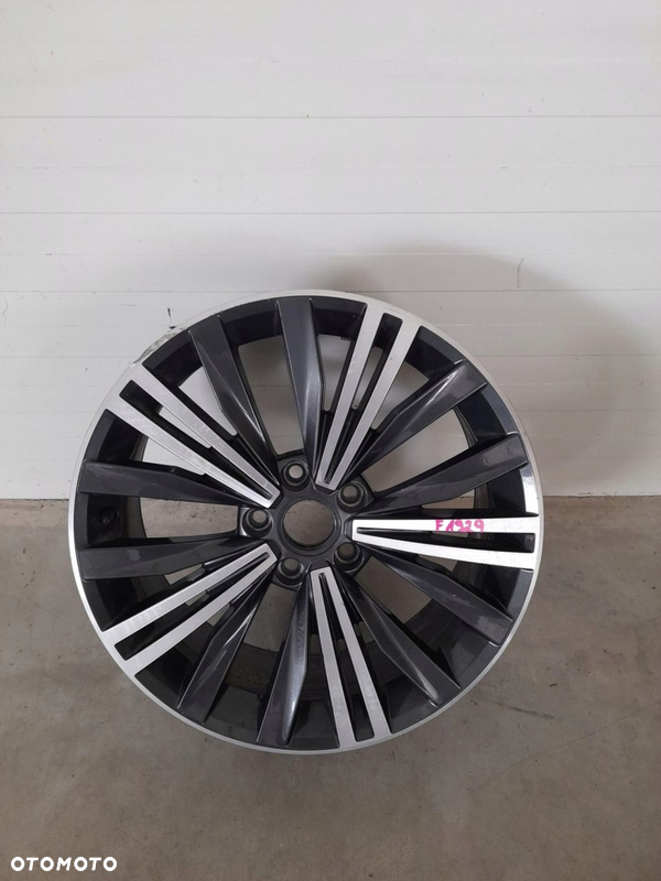 FELGA VOLKSWAGEN TIGUAN II 2 5NN 18"