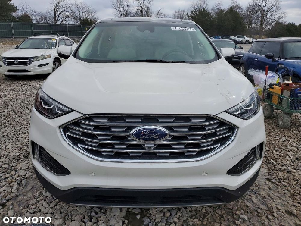 Ford Edge - 2