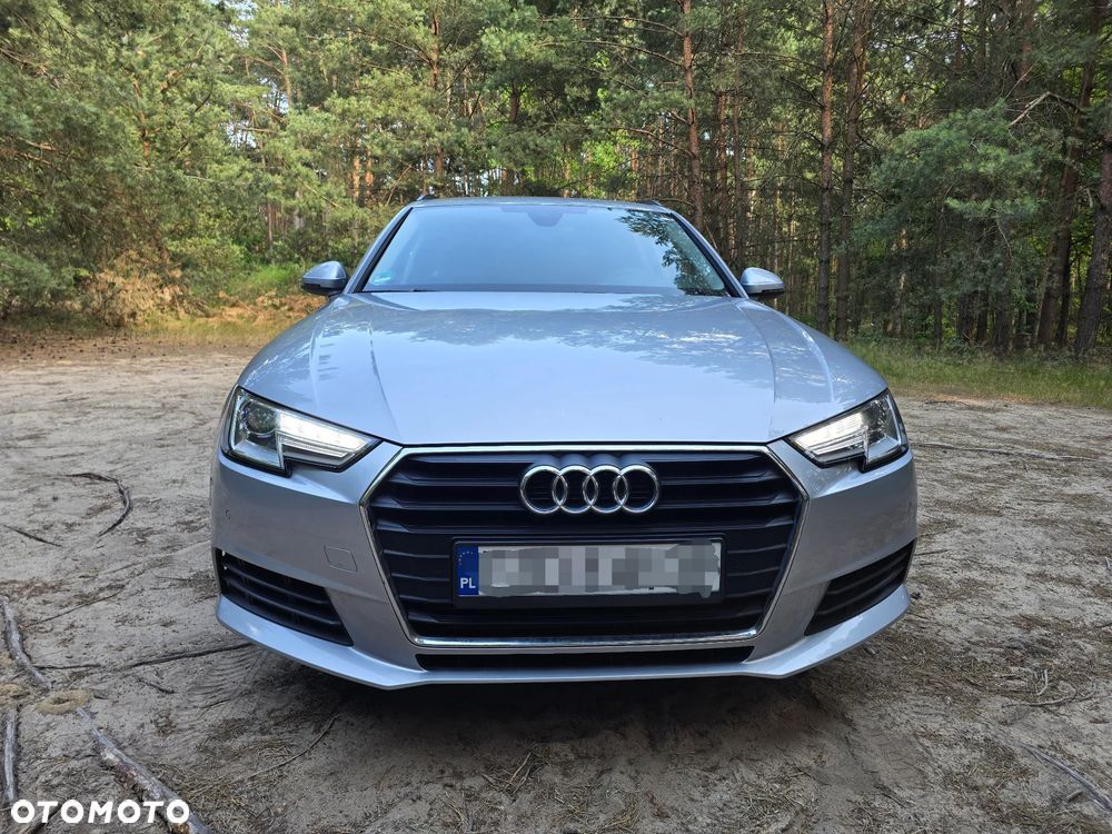 Audi A4 Avant 40 TFSI - 35