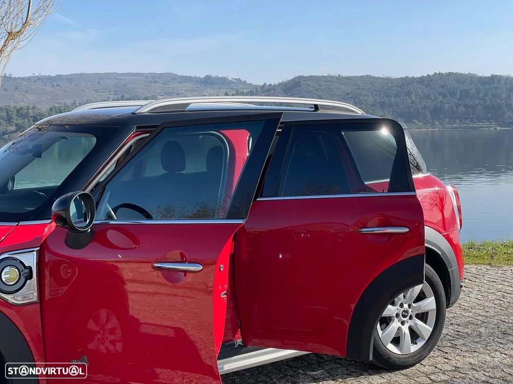 MINI Countryman Cooper SE ALL4 Auto - 33