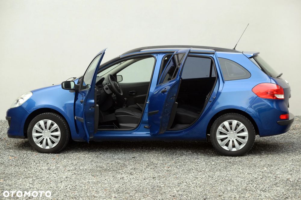 Renault Clio 1.2 16V Confort Privilege - 23